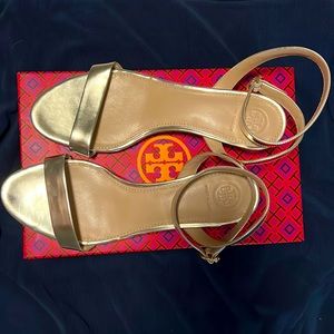 Toy Burch Elizabeth Sandals